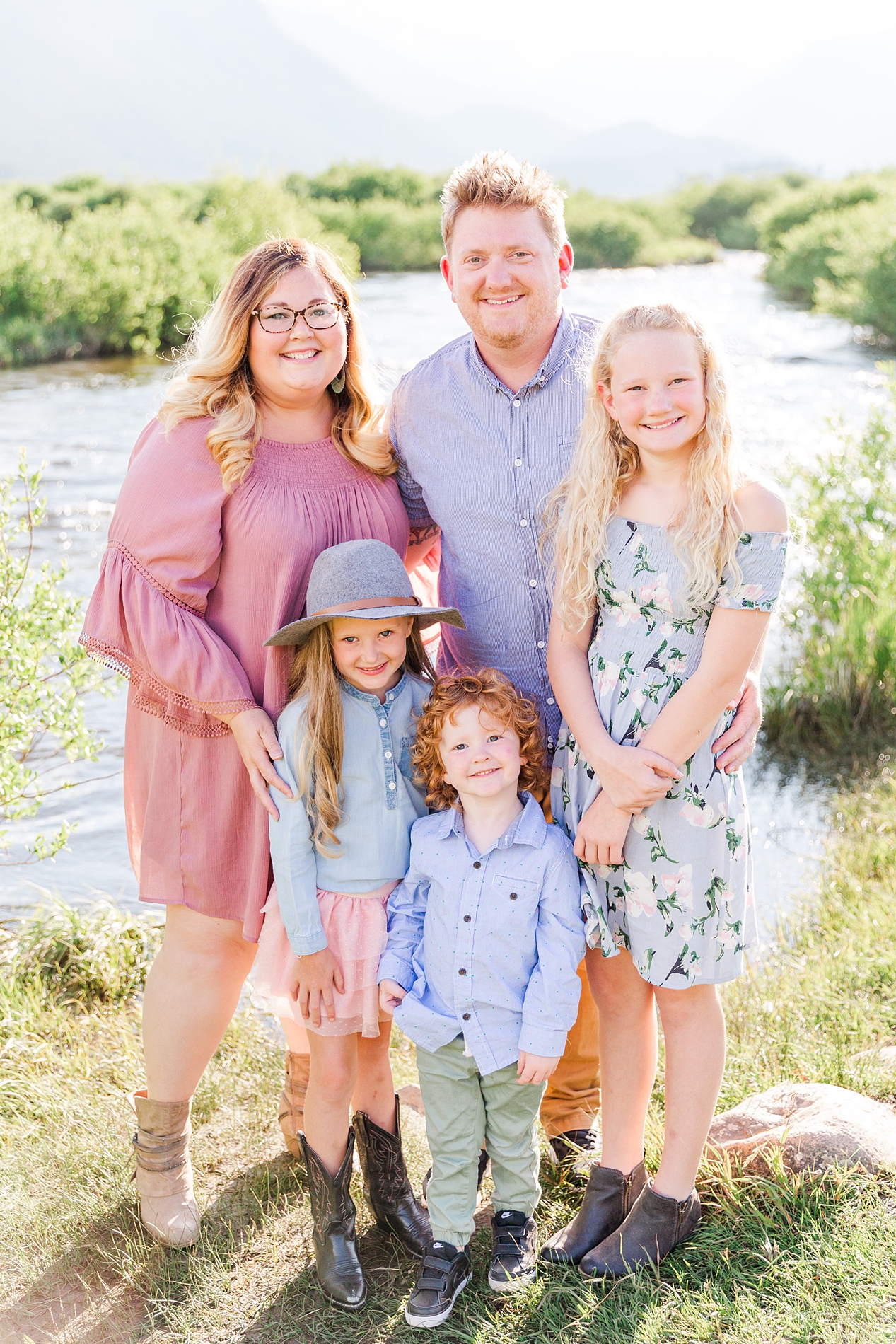 family of five styled beautifully for CO family portraits