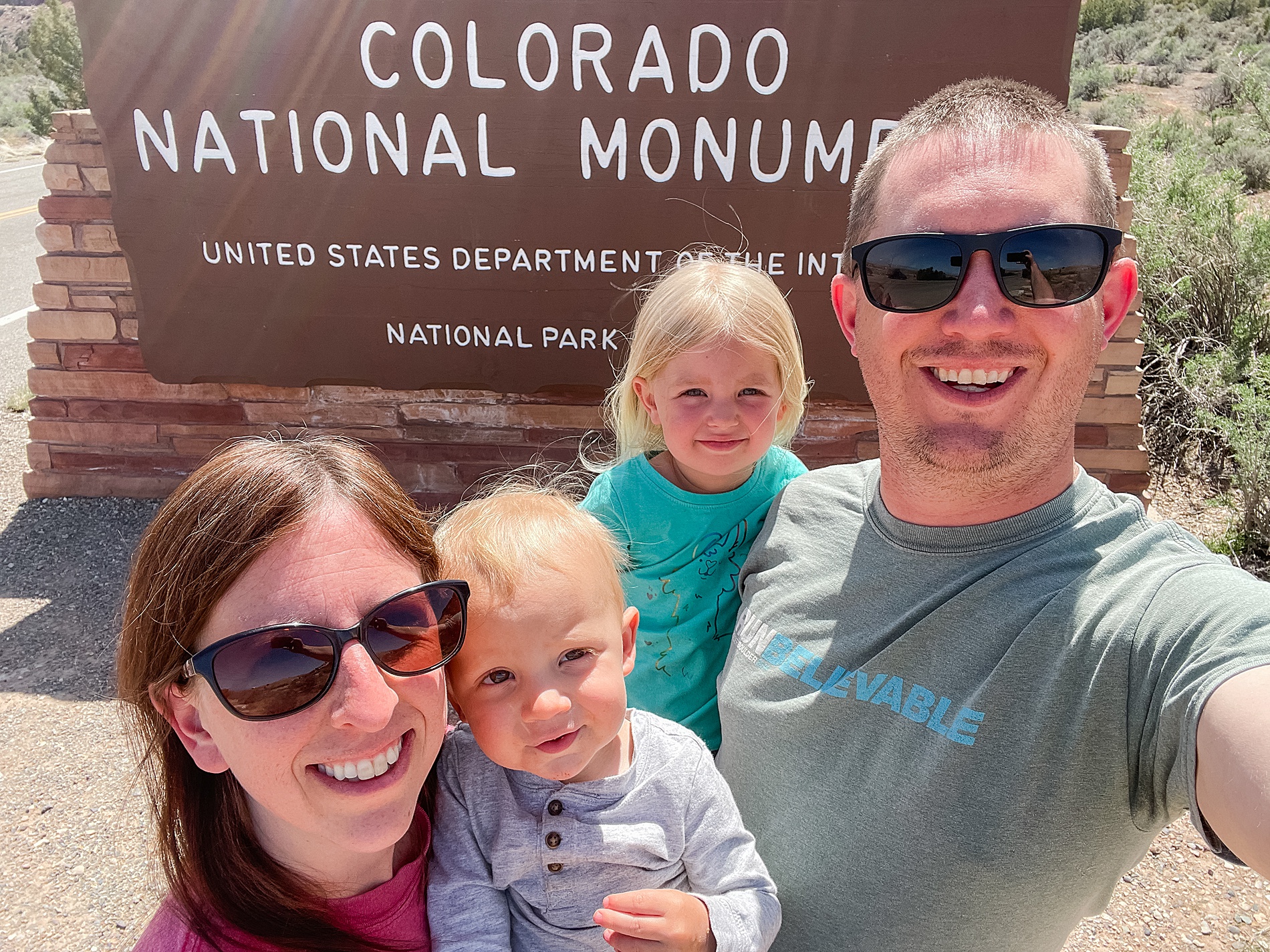 family vacations in Moab Utah and explores the CO National Monument 