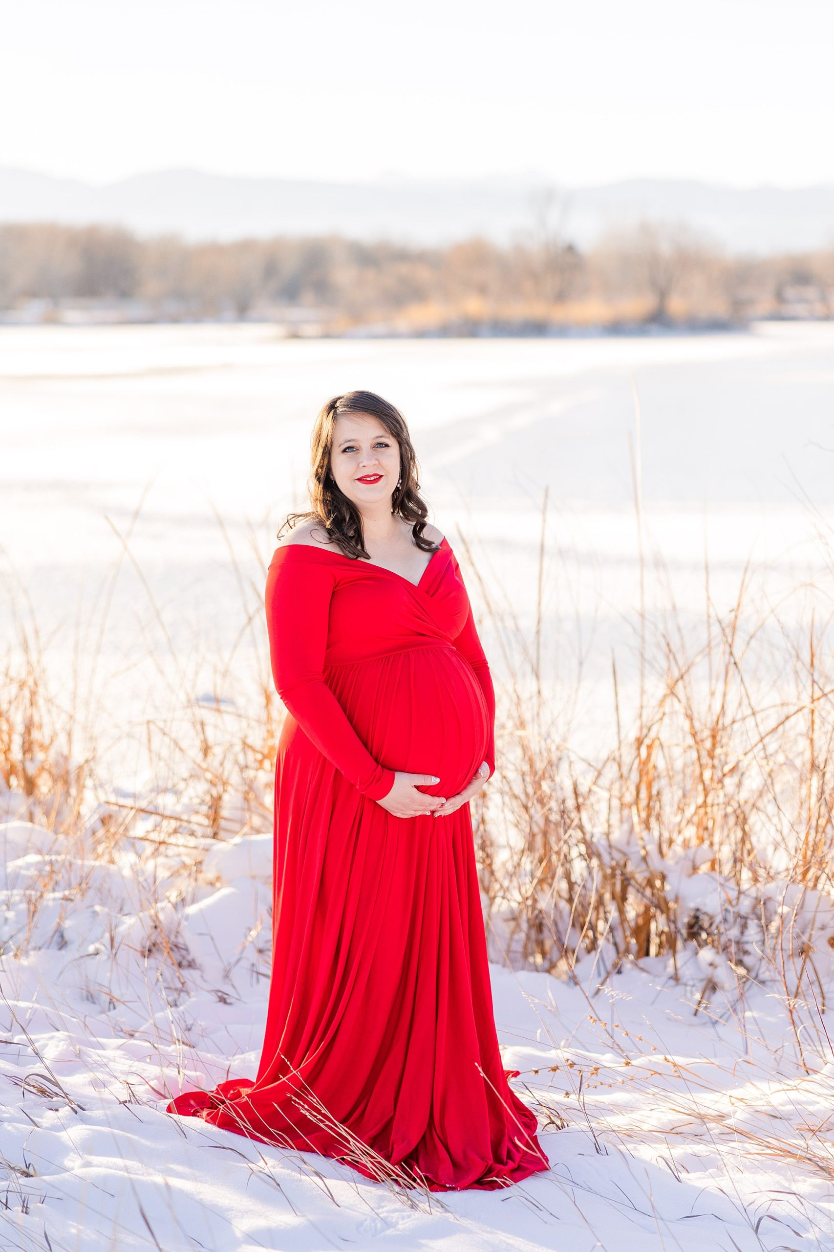 mom to be during Golden Ponds maternity session