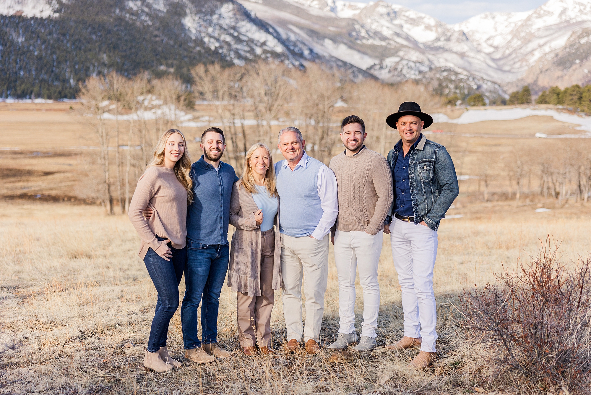 extended family session at Moraine Park in Rocky Mountain National Park