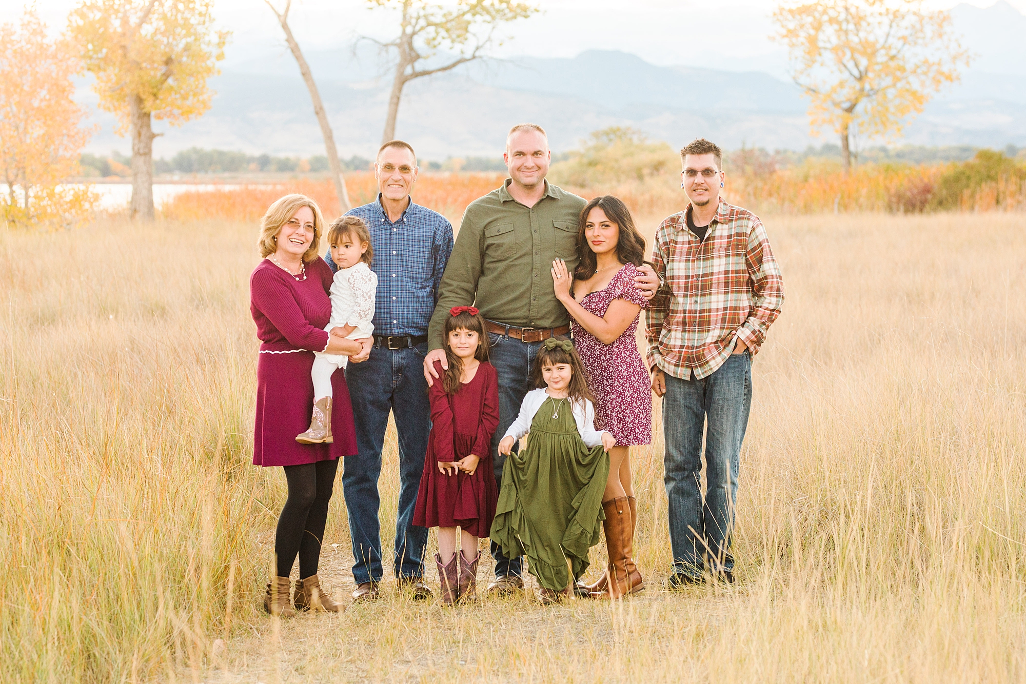 extended family session at Mcintosh Lake, one of Northern Colorado Top 10 Locations for Family Photo Sessions