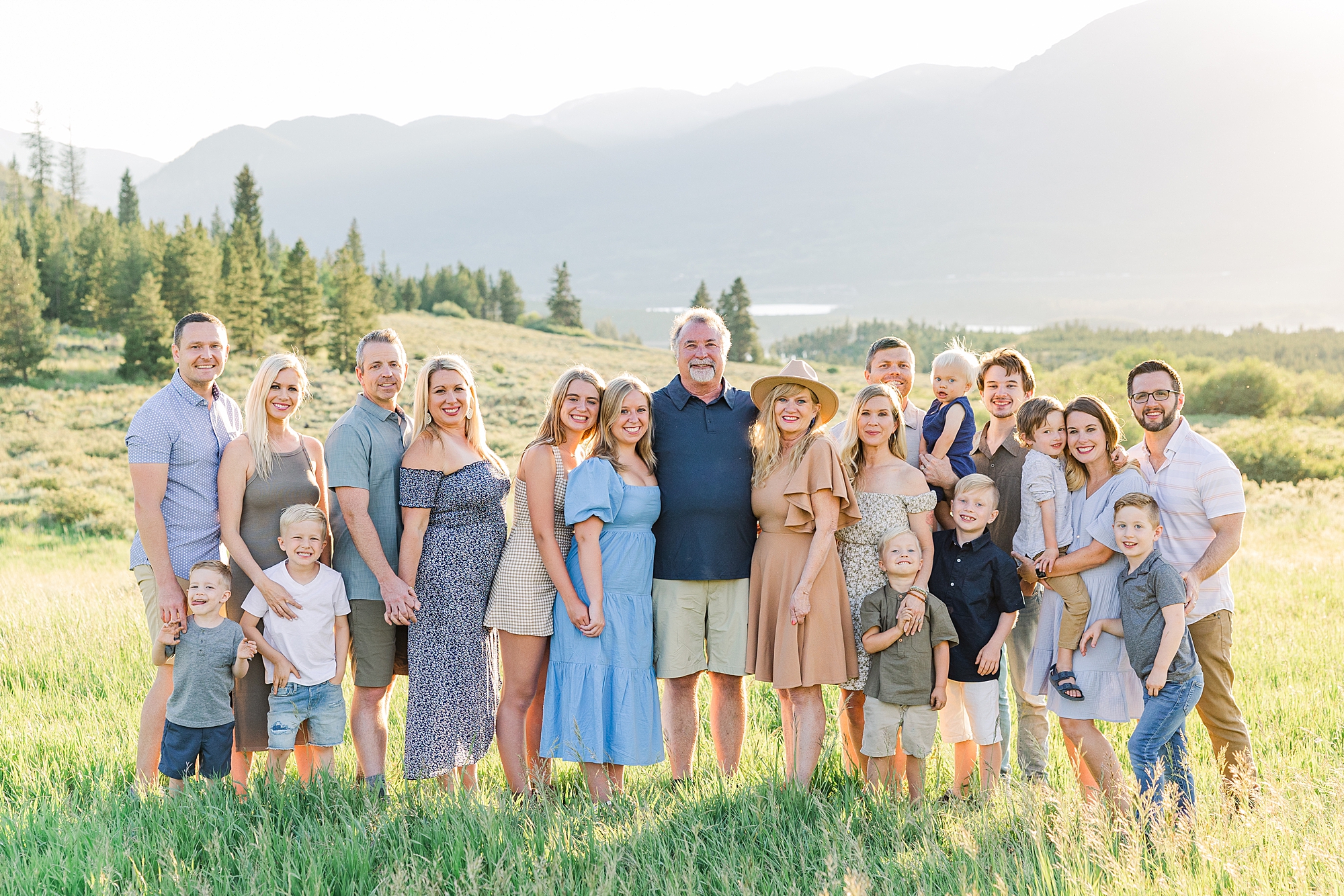 Scenic Dillon CO Extended Family Session