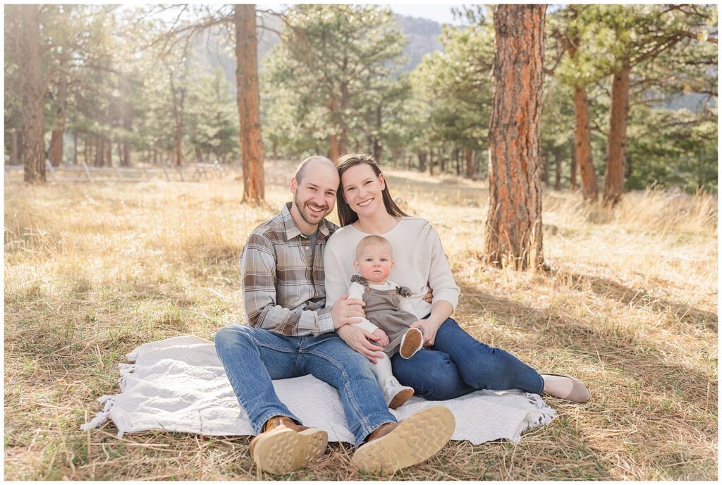 Tips for Family Photography in Less-Than-Ideal Conditions | Family Photos with the Grgic Family