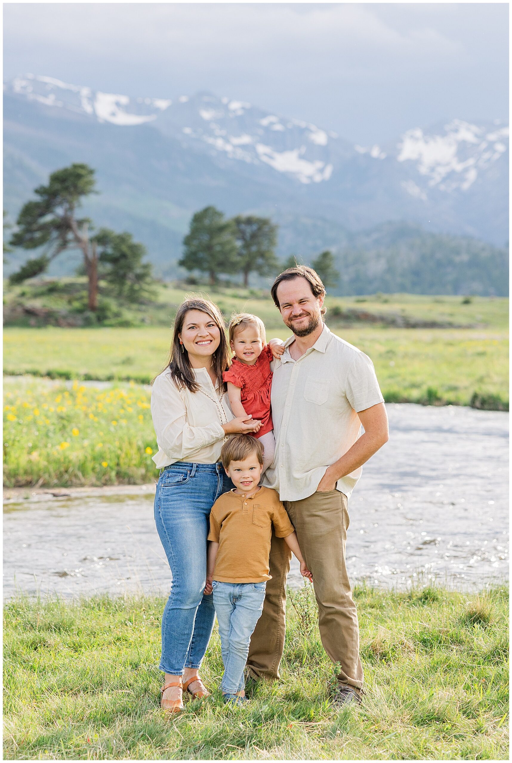Light and airy outdoor family session with photographer Catherine Chamberlain of Catherine Chamberlain Photography based in northern Colorado